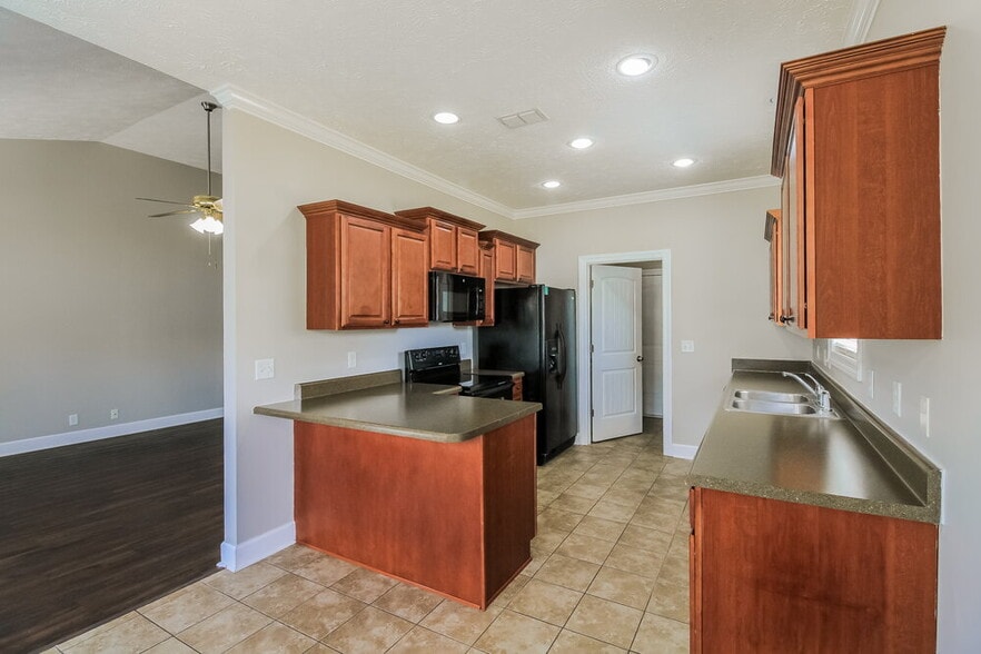 Building Photo - 4540 Carly Ct