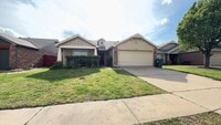 Building Photo - Welcome to your new 3 bedroom, 2 bath home in this wonderful Lake Valley community!