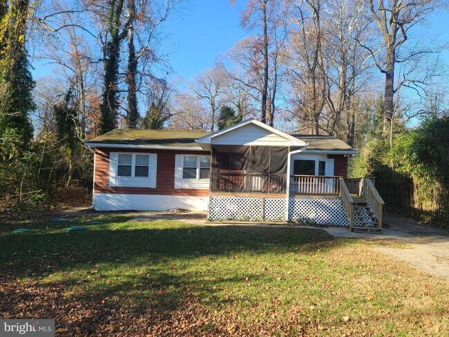 Building Photo - 5451 Bayview Ave