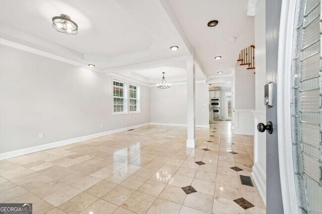 Building Photo - 1578 Lincoln Ave SE