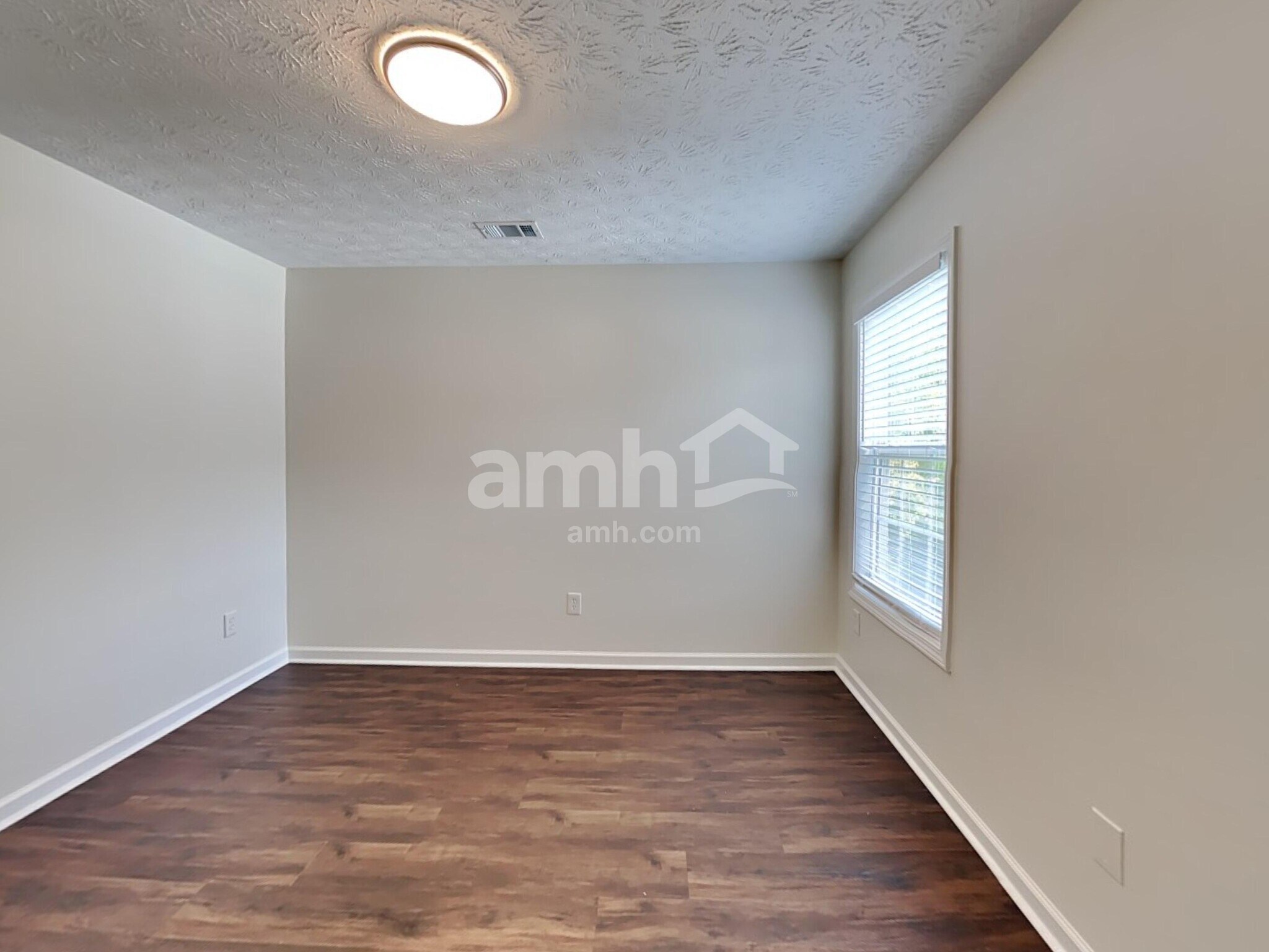 Building Photo - 3491 Skyland Ridge Ct
