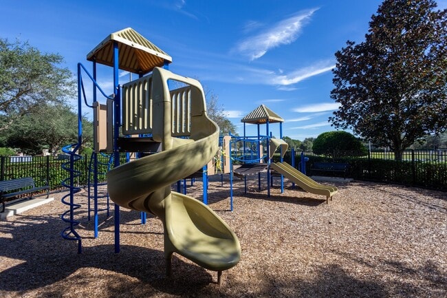 Building Photo - **NEWLY REMODELED ** MAINTENANCE FREE TOWN...