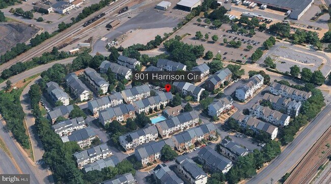 Building Photo - 901 Harrison Cir