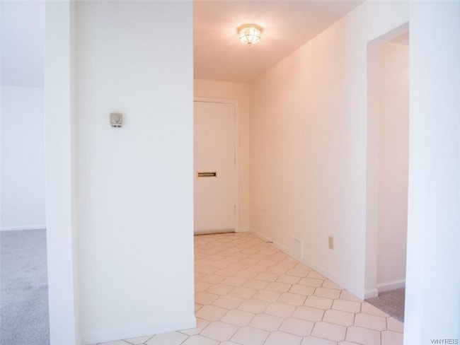 Building Photo - 4545 Chestnut Ridge Rd