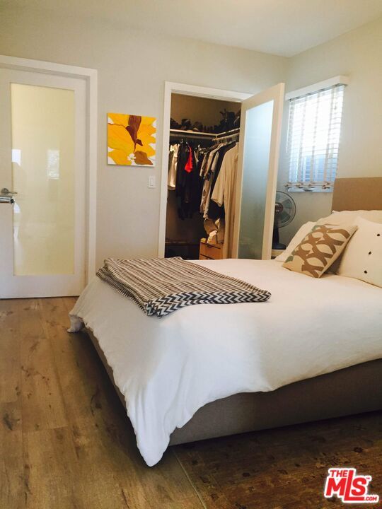 Building Photo - 559 Vernon Ave