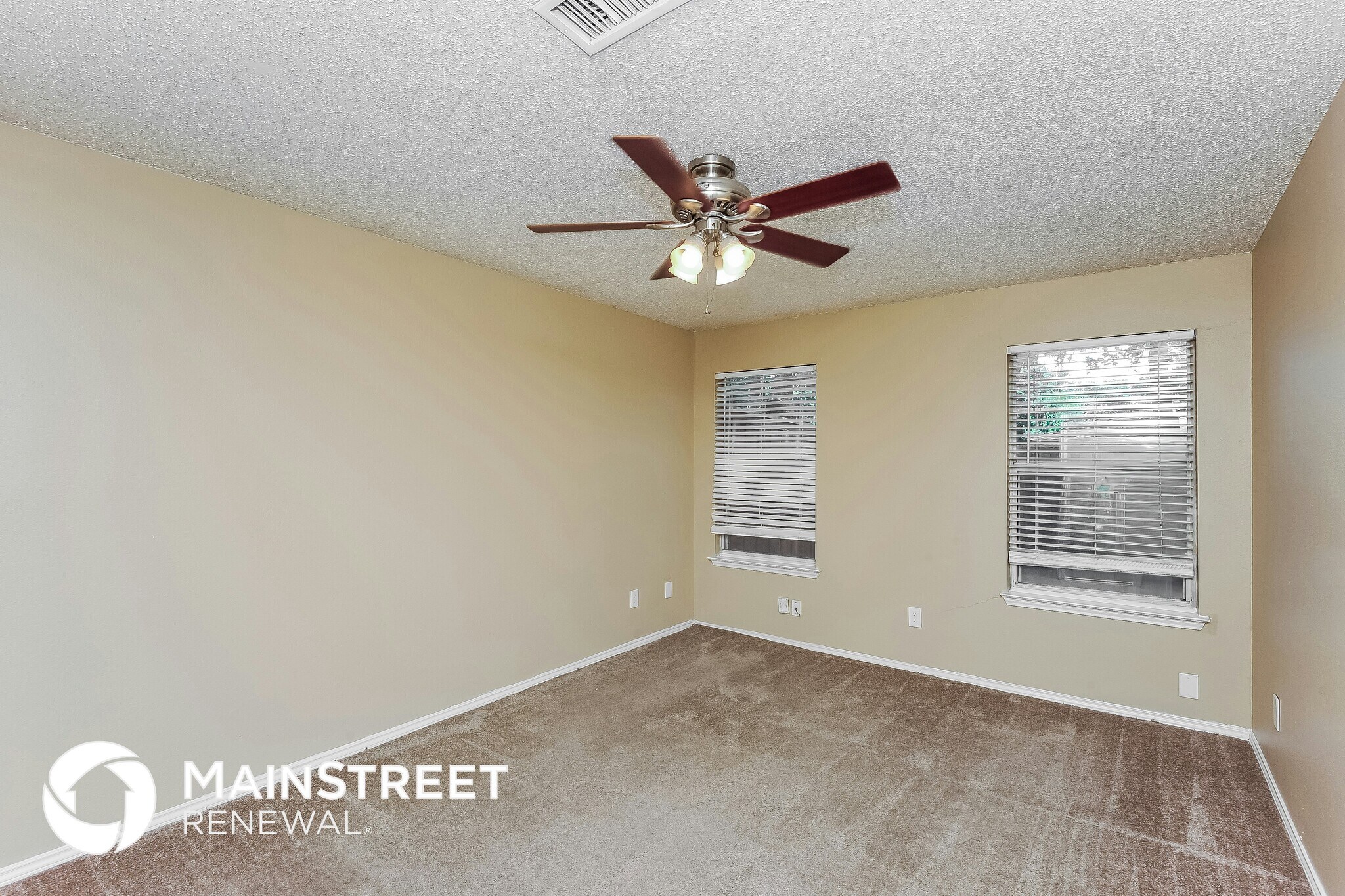 Building Photo - 1207 Cardinal Oaks Dr