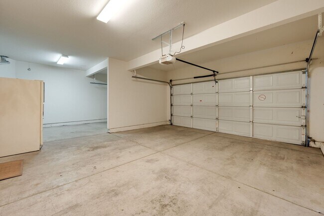 Building Photo - 9538 Fox Wind Ct