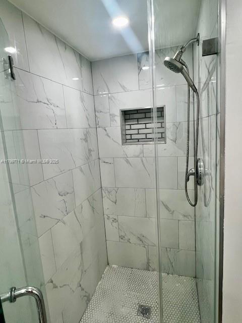 Building Photo - 9920 NW 68th Pl