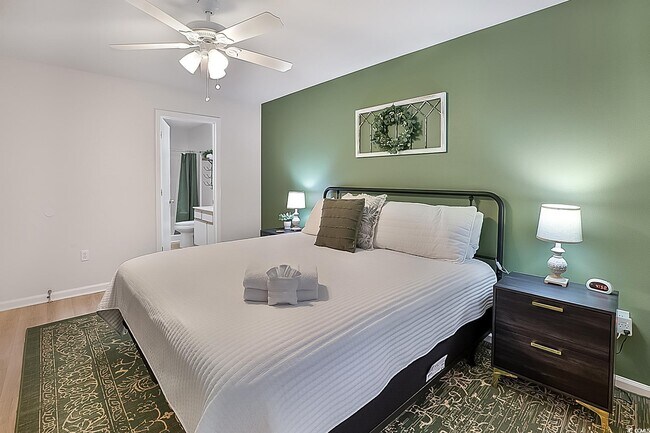 Building Photo - 1204 River Oaks Dr