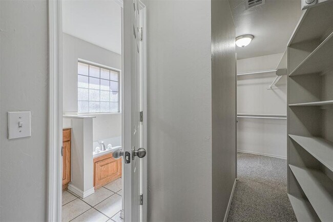 Building Photo - 11517 NW 6th St