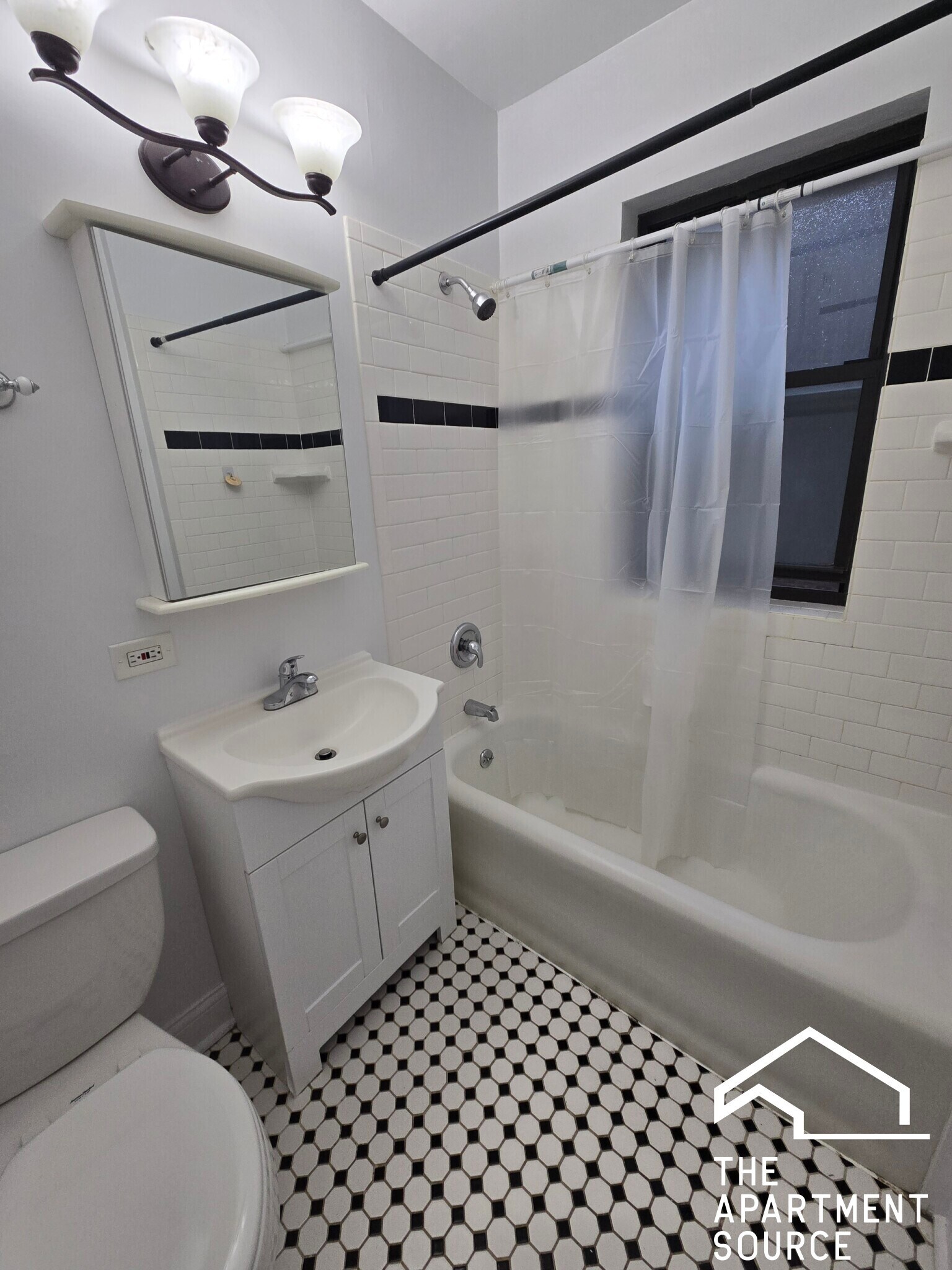 Building Photo - 716 Reba Pl