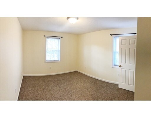 Building Photo - 415 Willard St