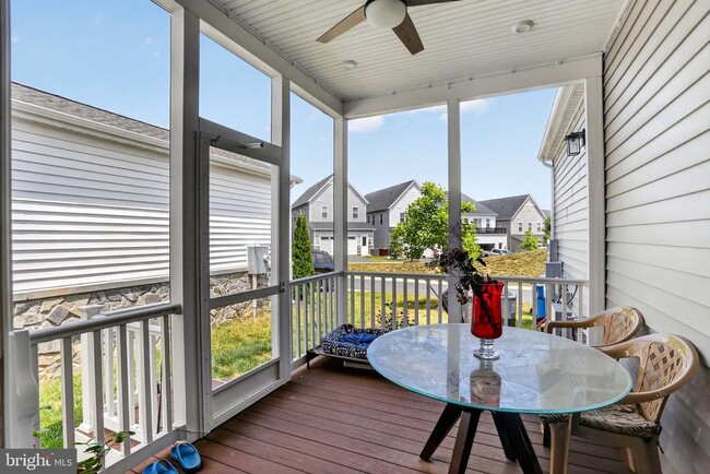 Building Photo - 41922 Spring Air Dr