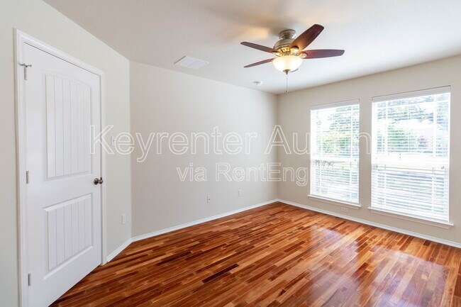 Building Photo - 1704 Sand Hills Dr