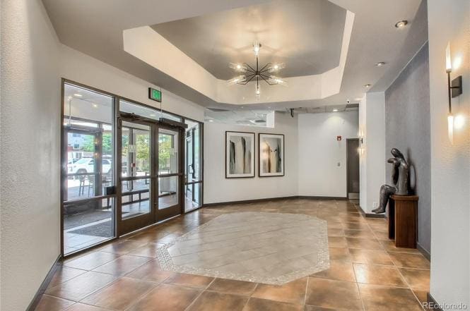 Building Photo - 100 Park Ave W