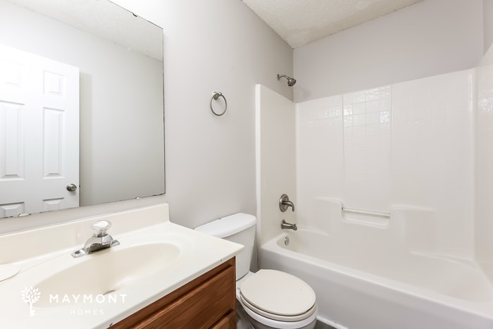 Building Photo - 124 W Corley Ln