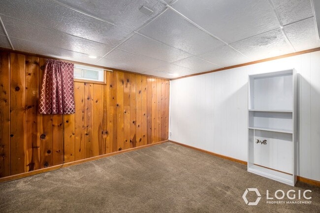 Building Photo - 654 32nd St