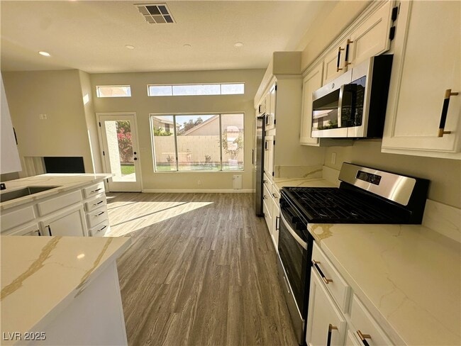 Building Photo - 312 Modesto St