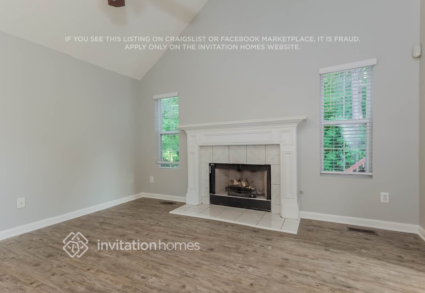 Building Photo - 1722 Graywood Dr SE
