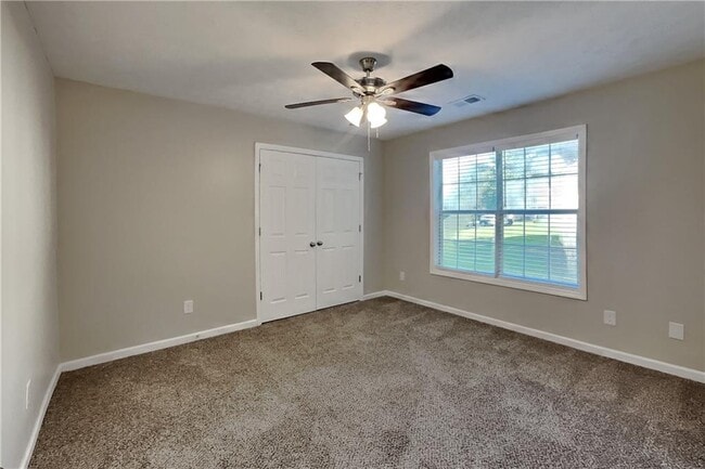 Building Photo - 7240 Coral Lake Dr