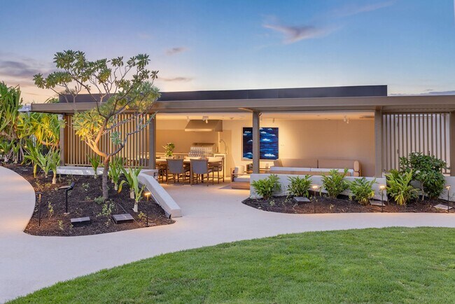 Building Photo - The Park Ward Village - High Floor One Bedroom with Storage Room Included!