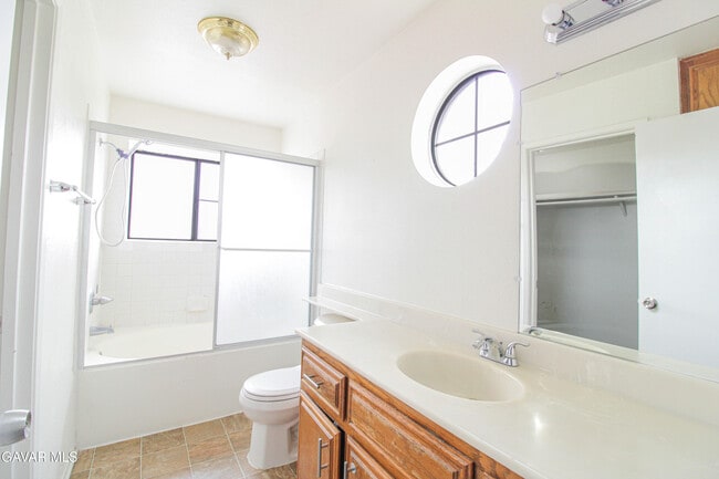 Building Photo - 45809 Evelyn Ct