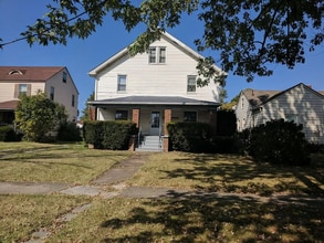 Building Photo - 2533 E 31st St