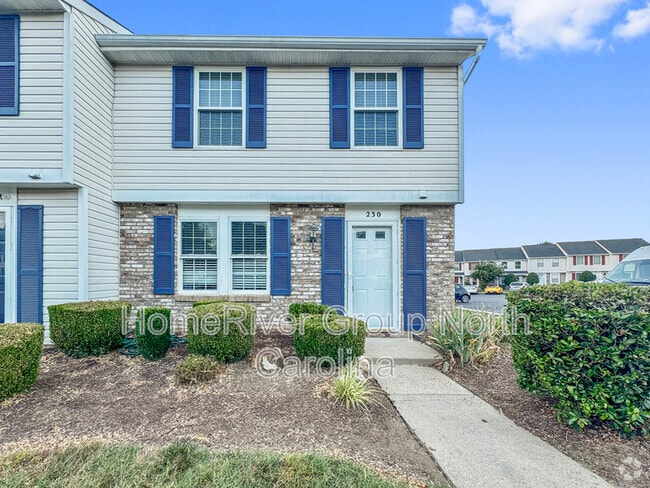 Building Photo - 230 Water Oak Dr