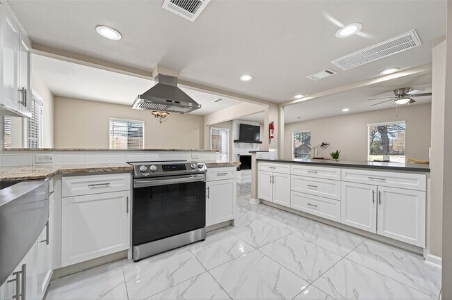 Building Photo - 23418 Briarcreek Blvd