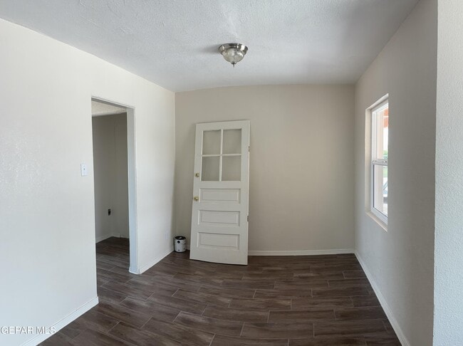 Building Photo - 608 Barcelona Dr
