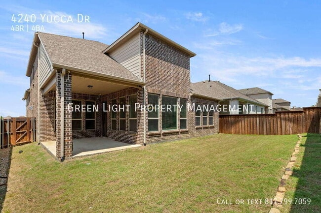 Building Photo - 4240 Yucca Dr