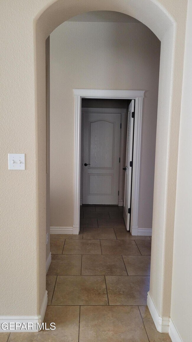 Building Photo - 11512 Porfirio Payan Dr