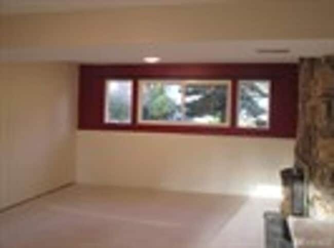 Building Photo - Woodinville Kingsgate Split