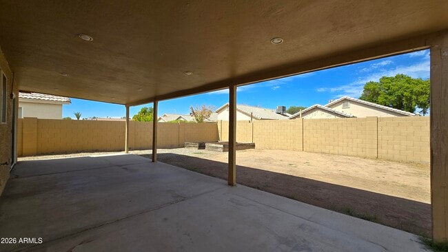 Building Photo - 10454 W Pasadena Ave