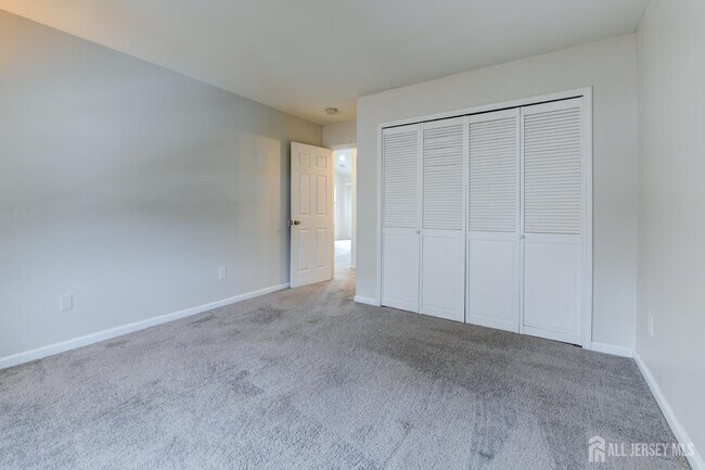 Building Photo - 58 Tanglewood Ct