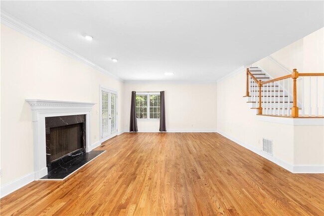 Building Photo - 5941 Wilbanks Dr