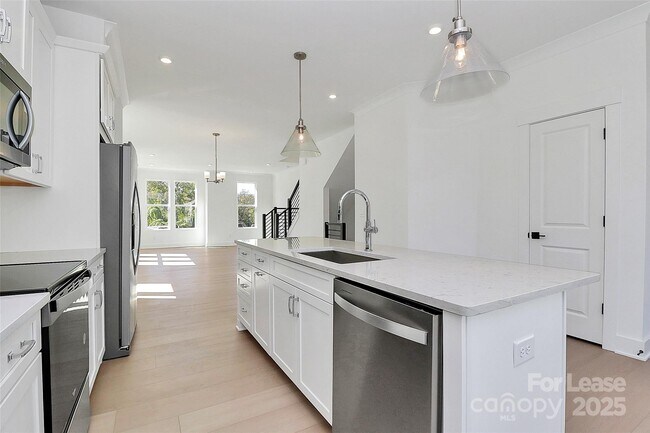 Building Photo - 1103 Kokomo Ln