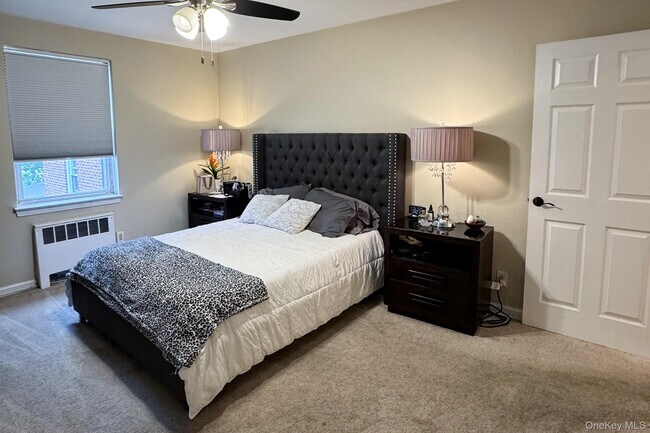 Building Photo - 95 N Broadway