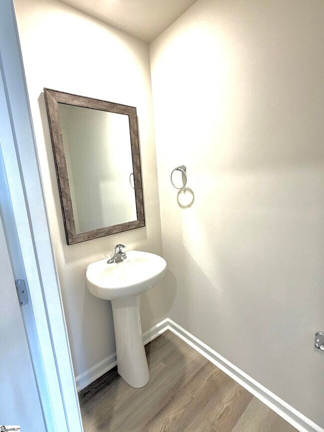 Building Photo - 803 Embark Cir