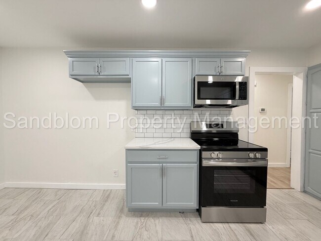 Building Photo - For Lease | Midtown Tulsa | Available Now!