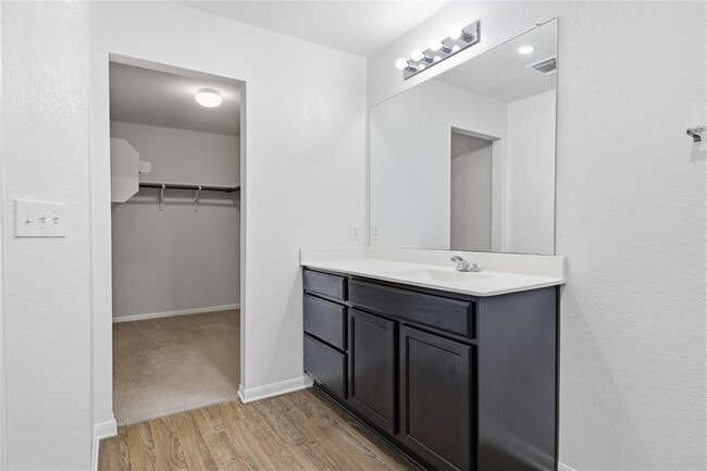 Building Photo - 11912 Jamie Dr