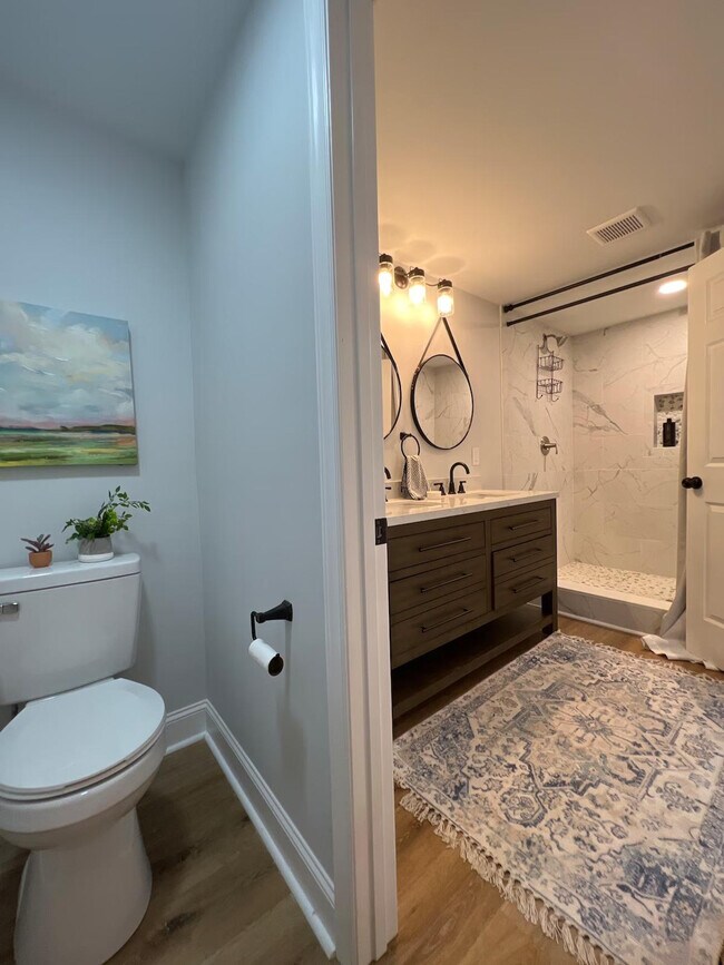 Building Photo - 24 Seth St