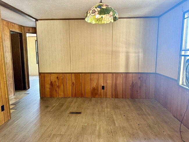 Building Photo - 266 Dartmoor Dr