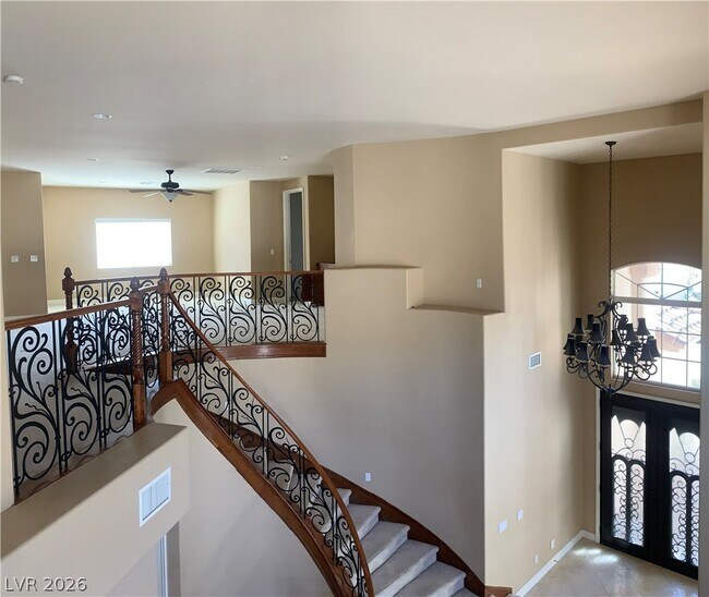 Building Photo - 10660 Lago Cantini St