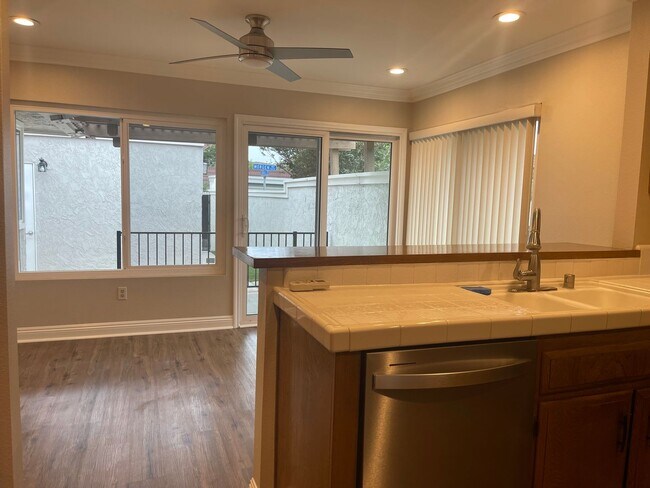 Building Photo - Beautiful Condo in Private Community