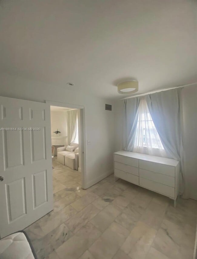 Building Photo - 1526 Pennsylvania Ave