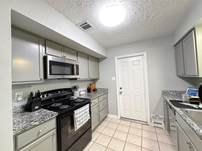Building Photo - 11423 Graywood Dr