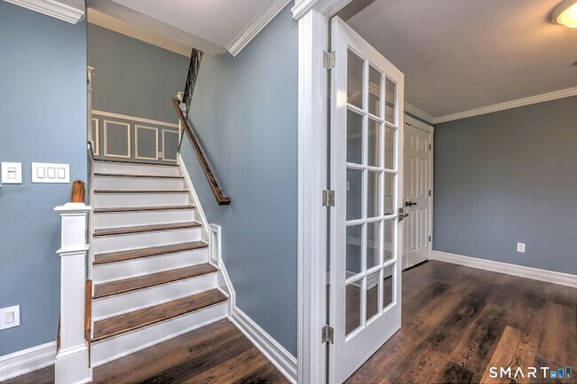 Building Photo - 31 Shawnee Rd