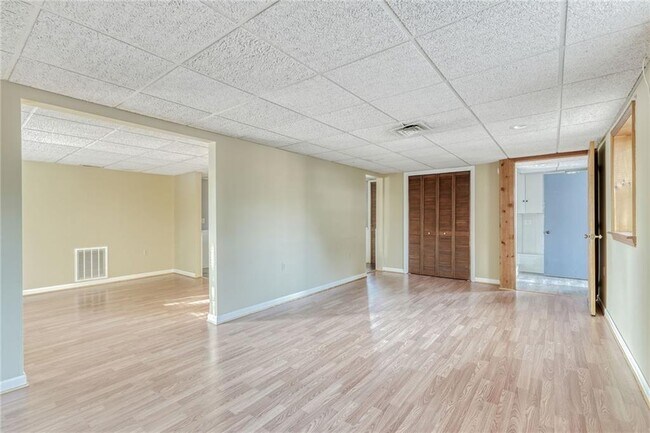 Building Photo - 3973 North Ave