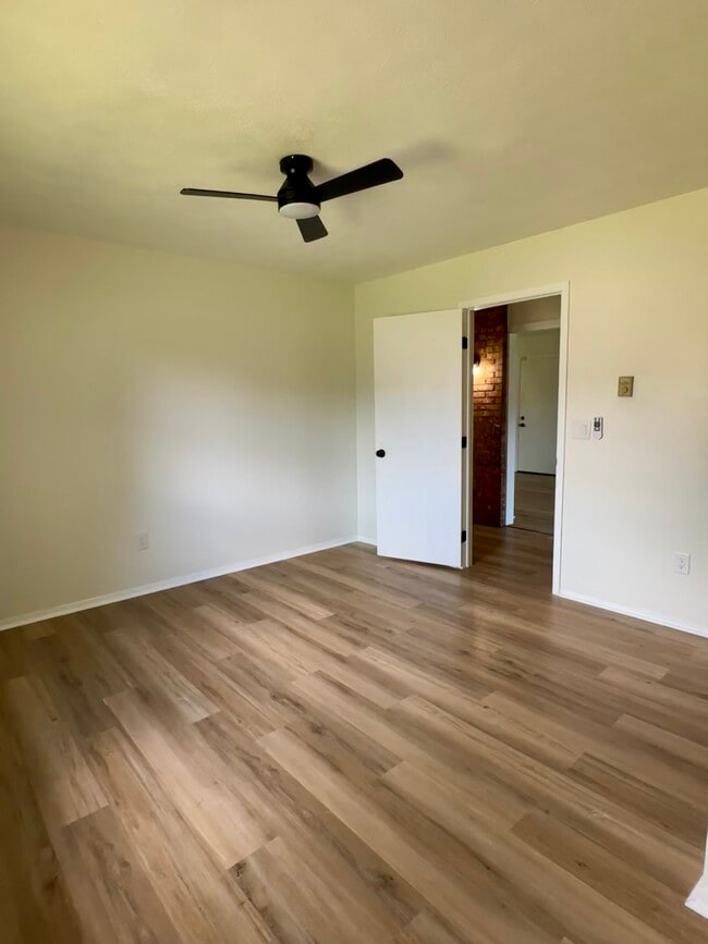 Building Photo - 4017 Caprice Rd